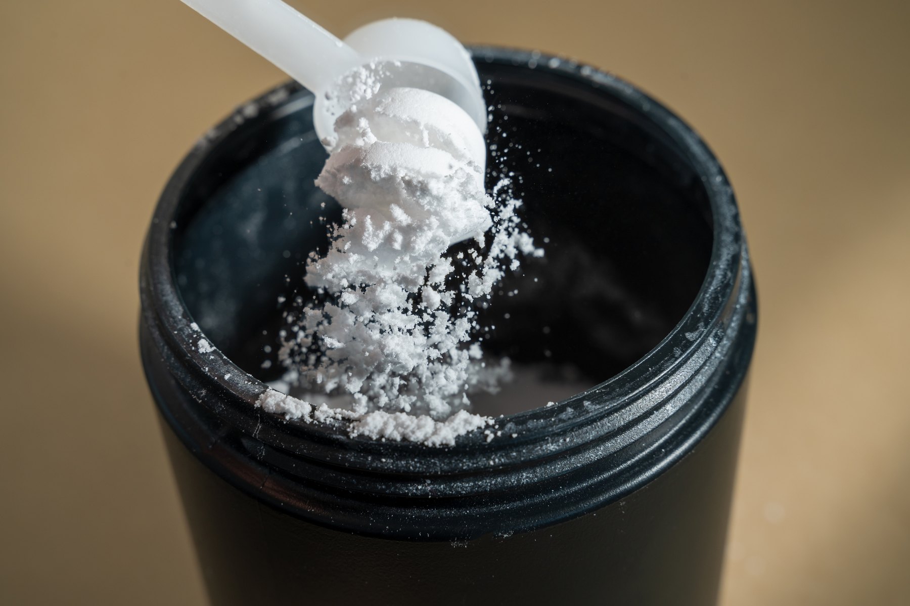 What extra lean tissue changes for midlife adults dieting